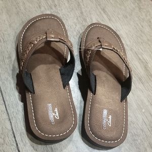 Clarks Collection ~Fenner Nerice Braided Strap Flip Flops~Honey Brown